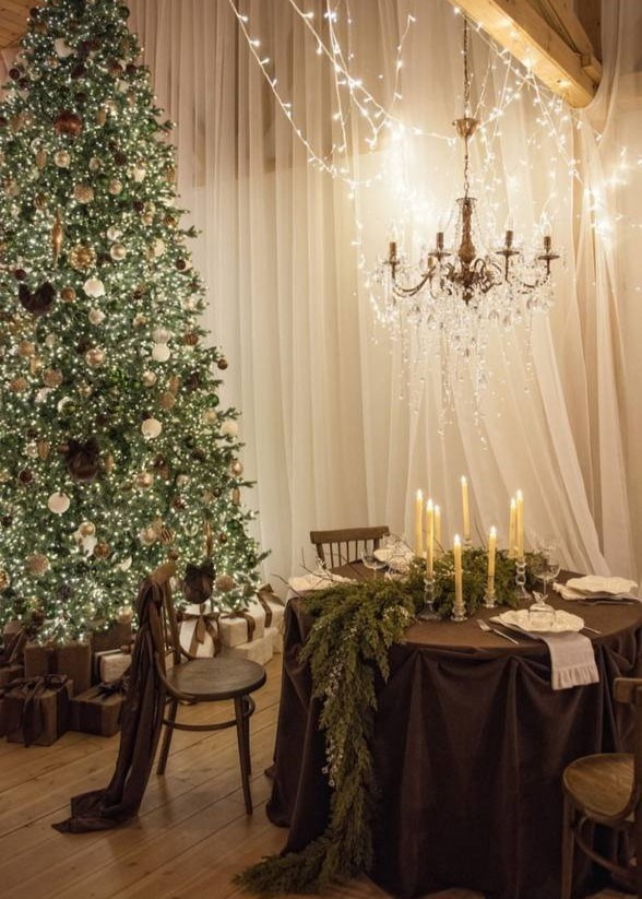 Фотостудия в минималистичном стиле для женских съемок. Фотограф женский Новосибирск, естественный свет, стильные кадры, атмосферная фотосесс. Фотограф Анастасия Малашенко, Новосибирск