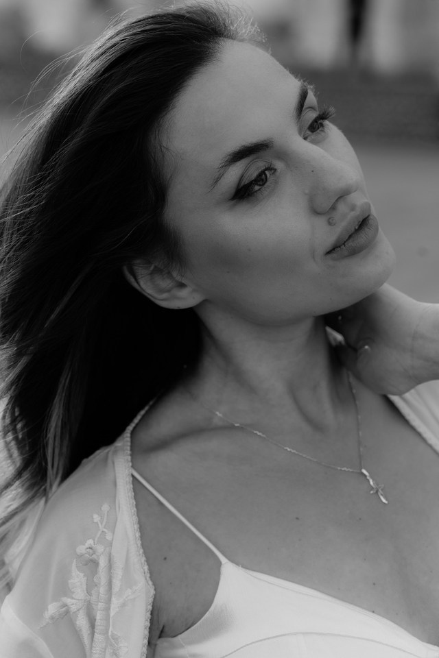 Прогулка мамы с дочками. Фотограф Москва