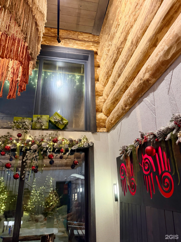 Емеля. Авторское творчество: создание светильников, панно, гобеленов ручной работы