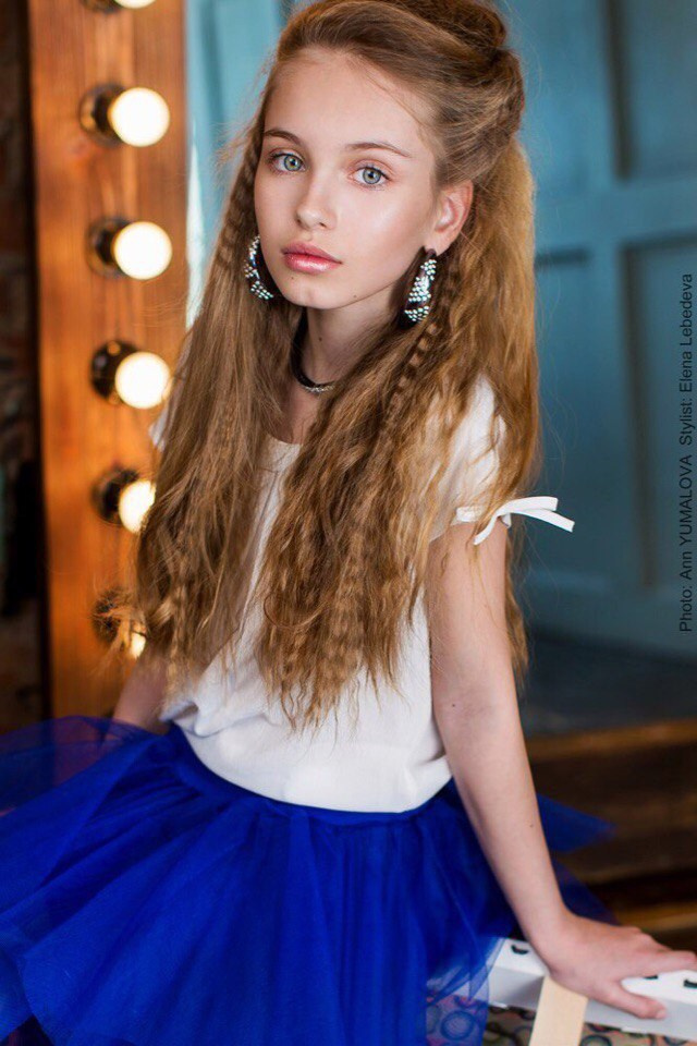 Детский портрет. Женский фотограф в Санк-Петербурге и Москве — фотосессия девушки в студии, портрет, фотосъемка