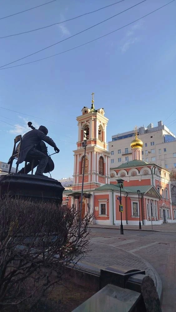 Улица, люди, жизнь…