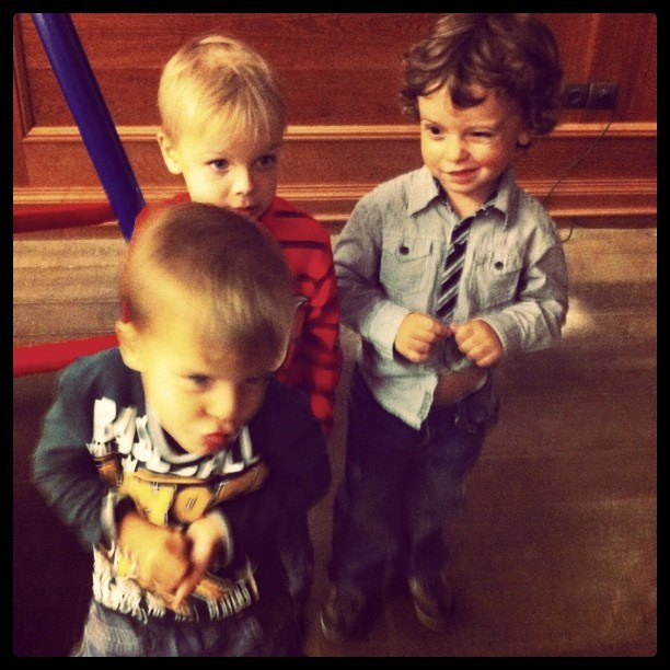 Мы с детьми сборник 1000 фото первая часть. Заставка