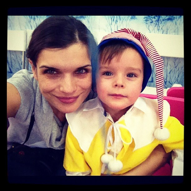 Мы с детьми сборник 1000 фото первая часть. Заставка