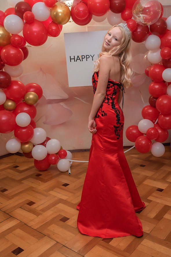 Выпускной в детской школе моделей HAPPYkids 2024. Семейный и коммерческий фотограф в Сочи Александр Бодунов