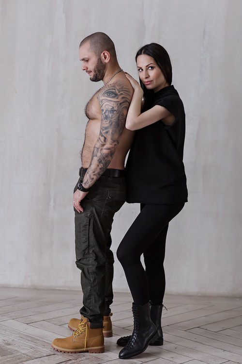 Фотосессия беременности с мужем в стиле минимализм. Семейный и женский фотограф в Санкт-Петербурге Виктория Кострова