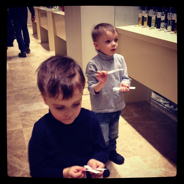 Мы с детьми сборник 1000 фото первая часть. Заставка