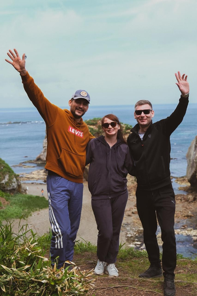 Только своя компания