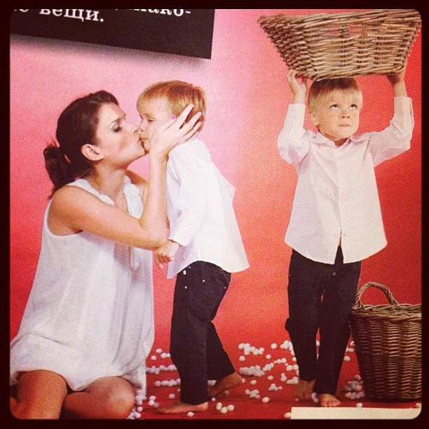 Мы с детьми сборник 1000 фото первая часть. Заставка