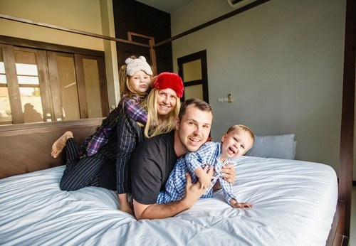 Цена стоимость описание фотосессий в Красноярске студийная свадебная семейная бизнес портрет индустриальная лавстори love story фотосъёмка