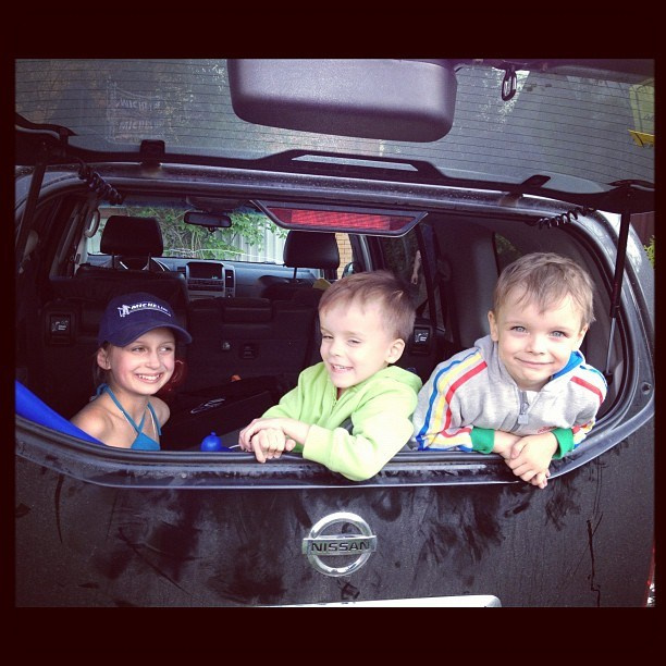 Мы с детьми сборник 1000 фото первая часть. Заставка