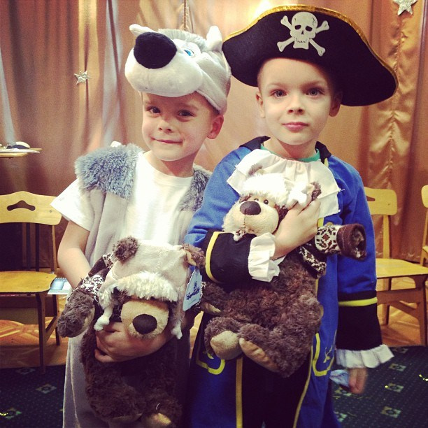 Мы с детьми сборник 1000 фото первая часть. Заставка