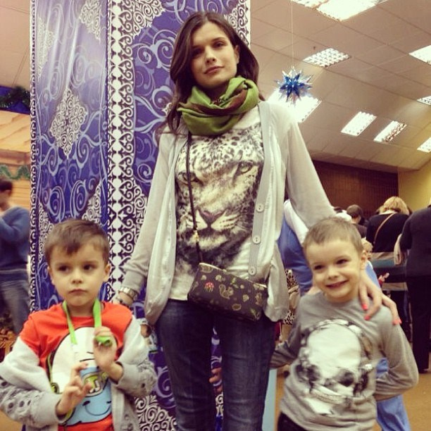 Мы с детьми сборник 1000 фото первая часть. Заставка