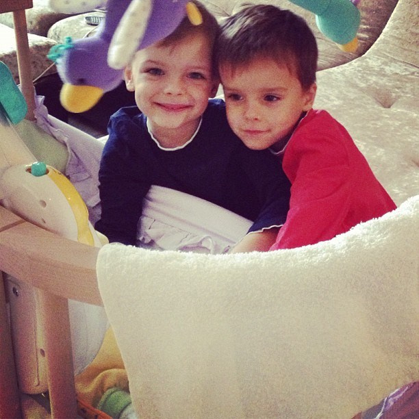 Мы с детьми сборник 1000 фото первая часть. Заставка