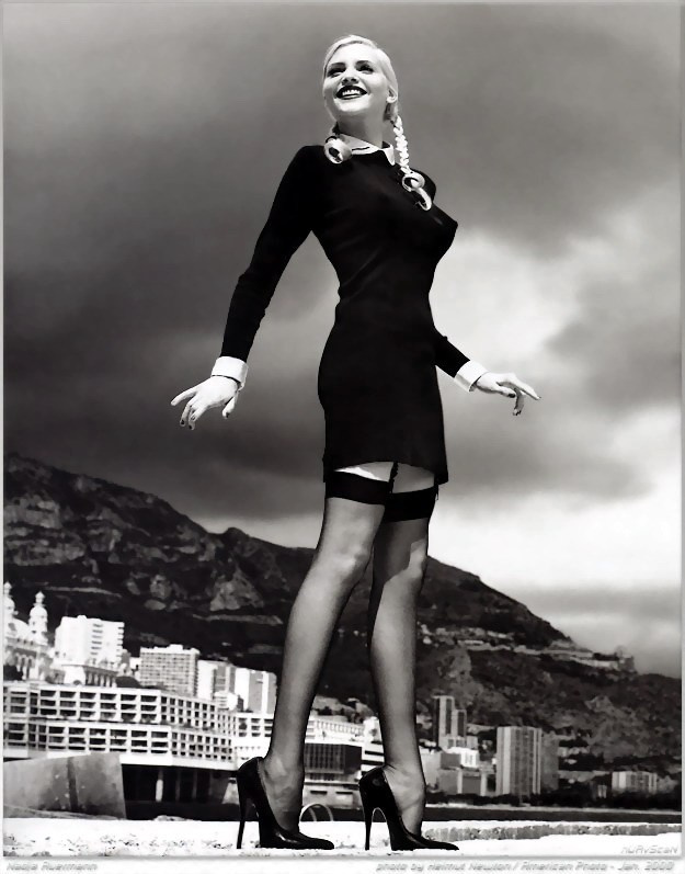 Хельмут Ньютон / Helmut Newton 18+. Женя Красовская | Фотограф | Smm-дизайнер