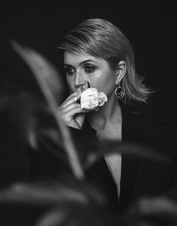 Женский фотограф зрелая красота индивидуальная фотосессия для женщин 35+ простых не моделей в элегантном возрасте в Москва Хабаровск Калининрад Сочи Красноярск Абакан возраст зрелый стареть красиво vrublin Визажист стилист модно стильно студия