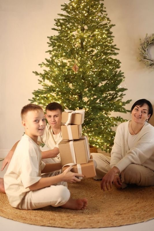 Новогодняя фотосесиия Альбина Тимур и Давид. Фотограф ANNA GEREIHAN