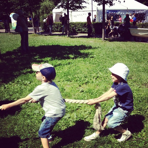 Мы с детьми сборник 1000 фото первая часть. Заставка