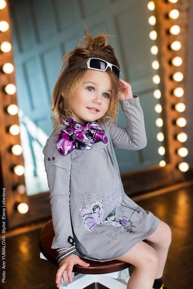 Детский портрет. Женский фотограф в Санк-Петербурге и Москве — фотосессия девушки в студии, портрет, фотосъемка