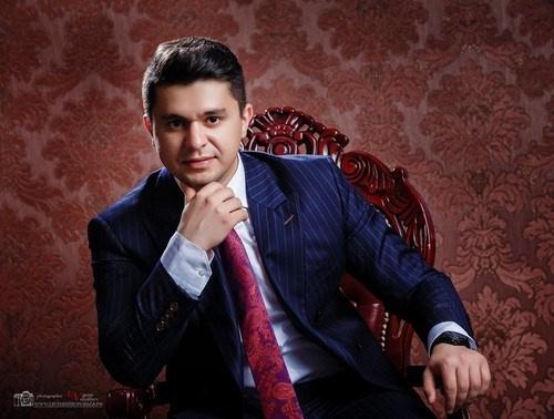 Цена стоимость описание фотосессий в Красноярске студийная свадебная семейная бизнес портрет индустриальная лавстори love story фотосъёмка