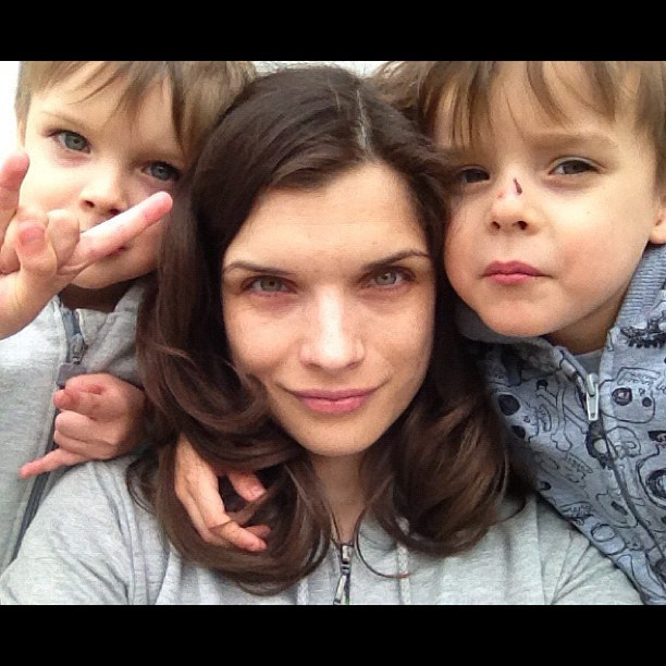 Мы с детьми сборник 1000 фото первая часть. Заставка