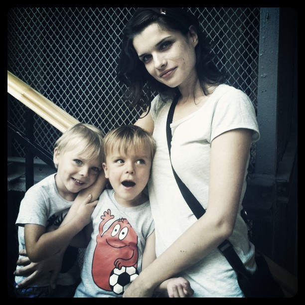 Мы с детьми сборник 1000 фото первая часть. Заставка