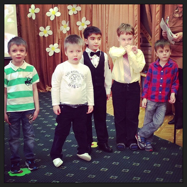 Мы с детьми сборник 1000 фото первая часть. Заставка