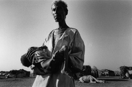 документальная фотография Себастиана Сальгаду из проекта о беженцах