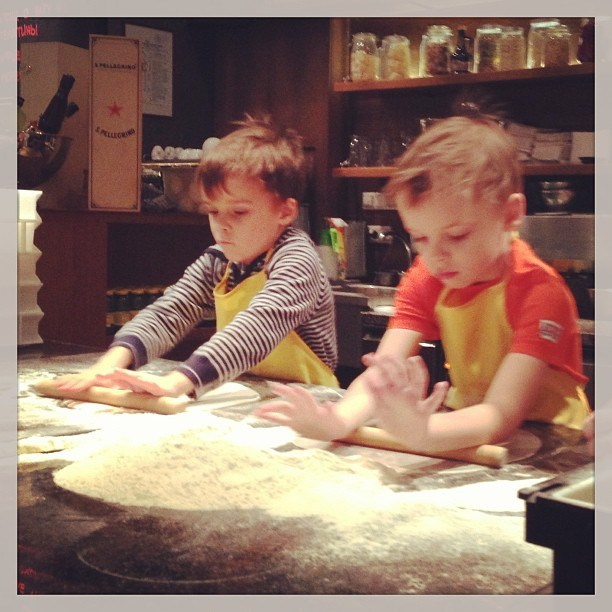 Мы с детьми сборник 1000 фото первая часть. Заставка