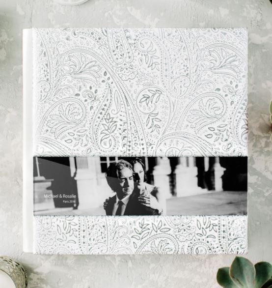 Кожаные и текстильные обложки. Репортажный фотограф Ольга Кочетова в Москве