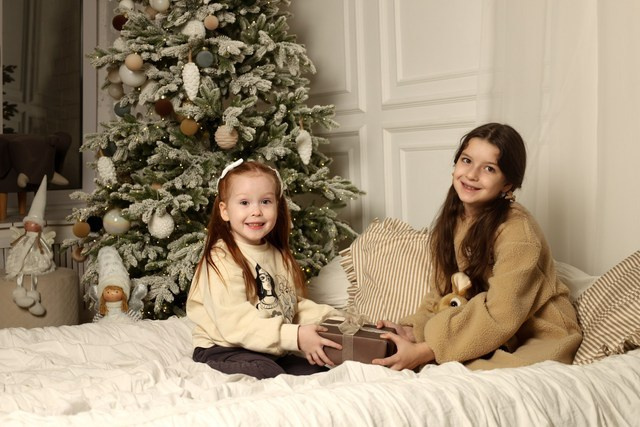 Семейная новогодняя съёмка Елена, Лиза и Лера. Tatiana Shumskaya