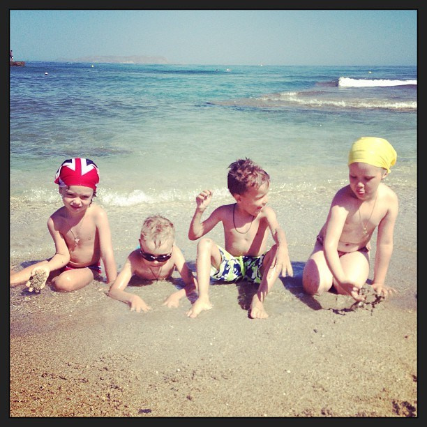 Мы с детьми сборник 1000 фото первая часть. Заставка