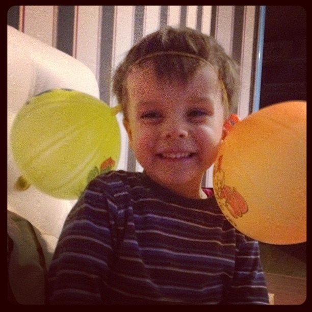 Мы с детьми сборник 1000 фото первая часть. Заставка