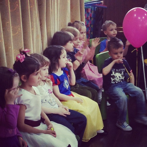 Мы с детьми сборник 1000 фото первая часть. Заставка