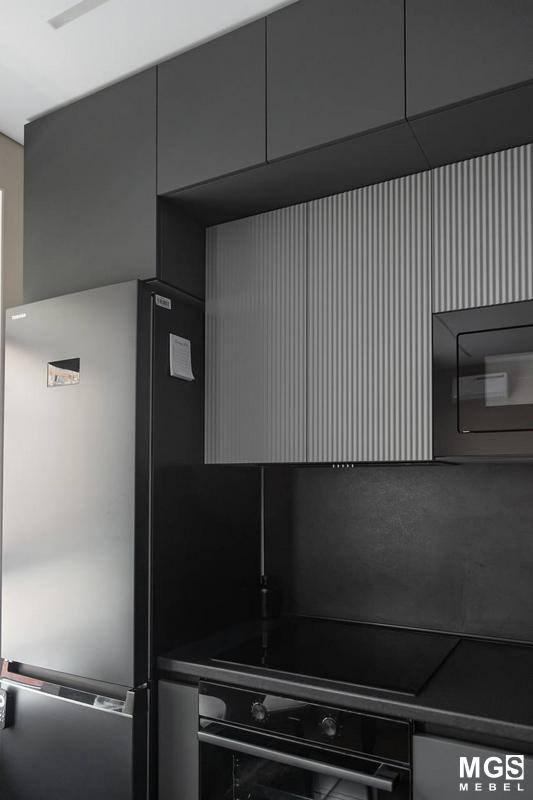 Кухонная мебель с темными фасадами