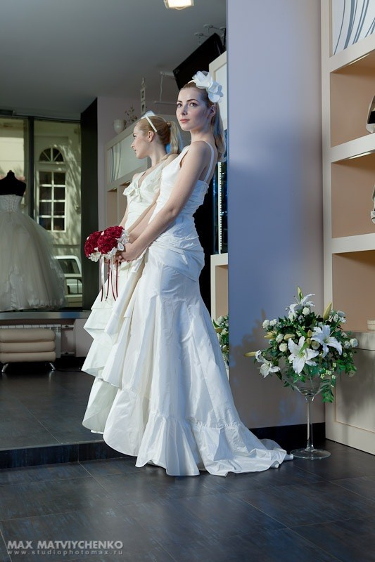 Для крупнейшего свадебного салона г. Ростова «ФЬЯНСЕ». Max Matvich and Victoria Basova are professionals in their field