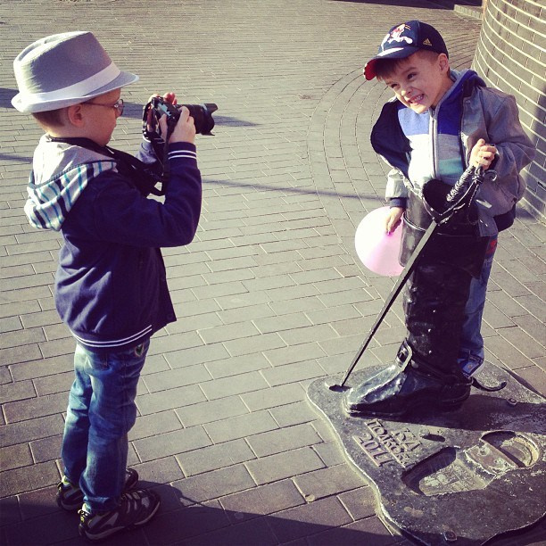 Мы с детьми сборник 1000 фото первая часть. Заставка