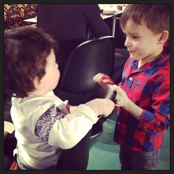 Мы с детьми сборник 1000 фото первая часть. Заставка