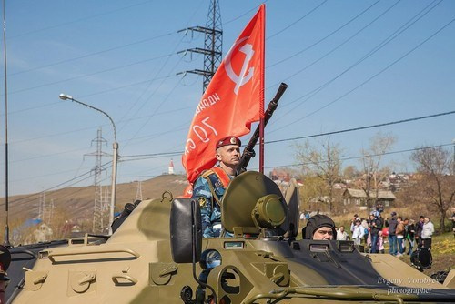 Цена стоимость описание фотосессий в Красноярске студийная свадебная семейная бизнес портрет индустриальная лавстори love story фотосъёмка