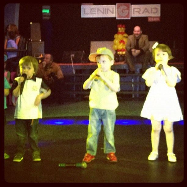 Мы с детьми сборник 1000 фото первая часть. Заставка