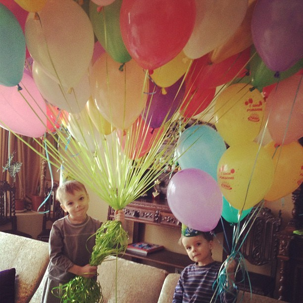 Мы с детьми сборник 1000 фото первая часть. Заставка