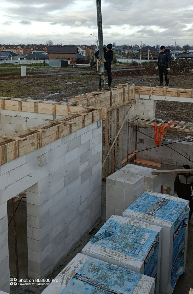 Устройство армопояса на стенах объекта МД-009 в Красногорском районе