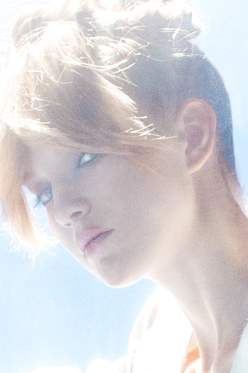 В облаках. Света Полетаева Москва