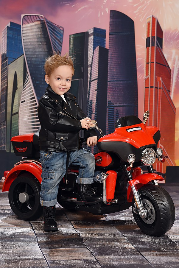 Байкер/ Детский сад. Фотовидеомейкер Виктор Павленко