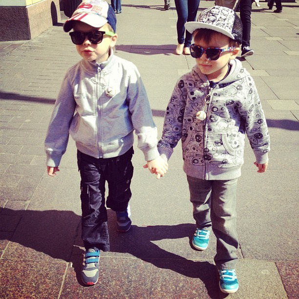 Мы с детьми сборник 1000 фото первая часть. Заставка