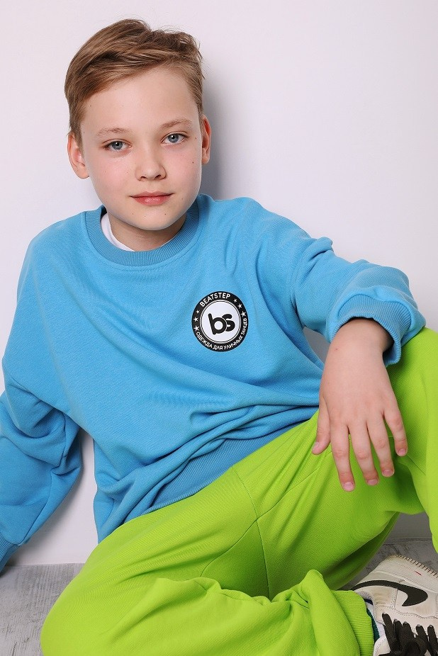 Мирон Чеботарёв. Съёмка одежды для маркетплейсов и брендов Morozova Production