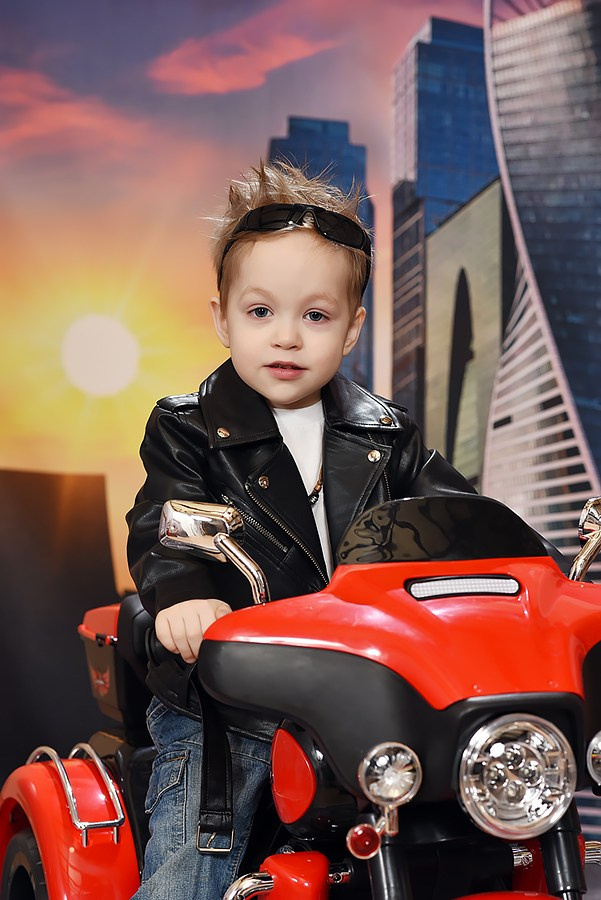 Байкер/ Детский сад. Фотовидеомейкер Виктор Павленко