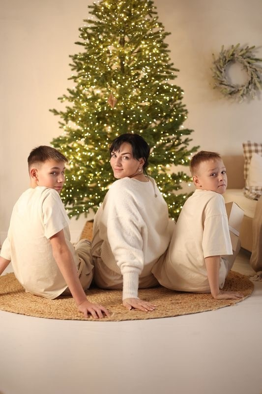 Новогодняя фотосесиия Альбина Тимур и Давид. Фотограф ANNA GEREIHAN