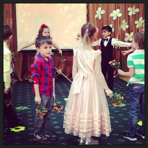 Мы с детьми сборник 1000 фото первая часть. Заставка