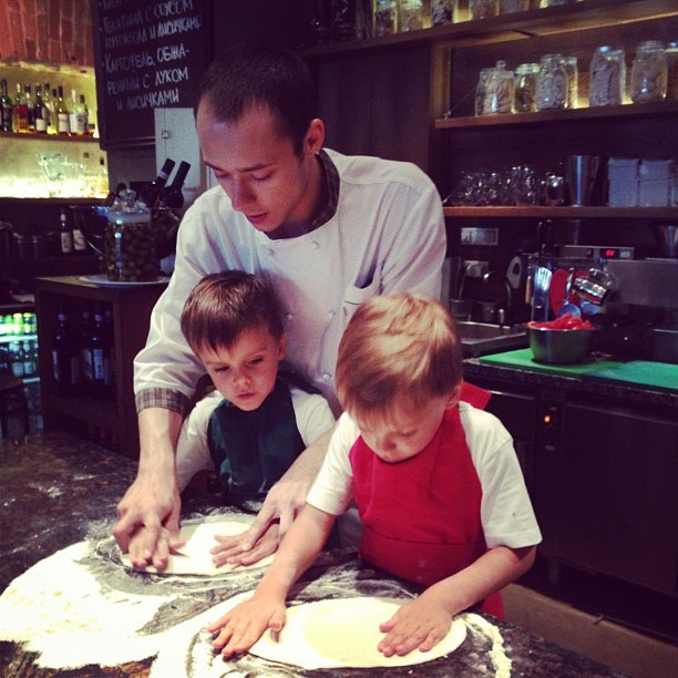 Мы с детьми сборник 1000 фото первая часть. Заставка