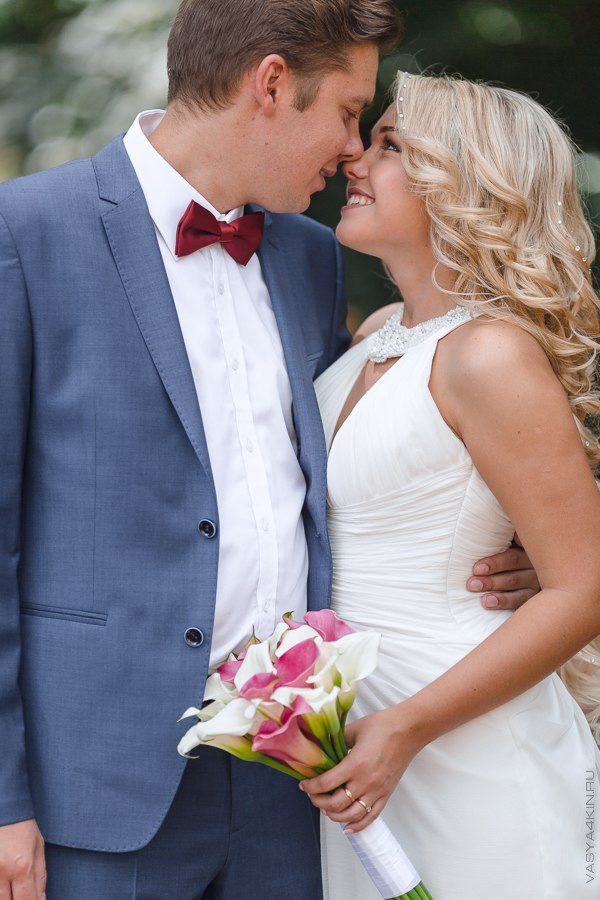 Свадебная фотография семьи молодого, включая братьев и сестер